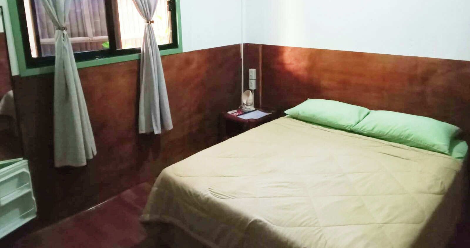 Standard Queen Room | Kostenloses WLAN, Bettwäsche