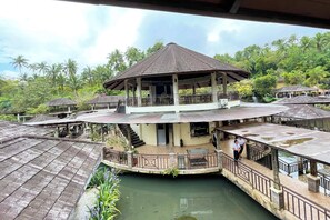 Restaurant - Kamayan sa Palaisdaan Hotel and Resort Quezon (Tayabas City)