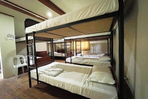 Bed sheets - Kamayan sa Palaisdaan Hotel and Resort Quezon (Tayabas City)