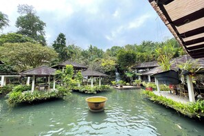 Exterior - Kamayan sa Palaisdaan Hotel and Resort Quezon (Tayabas City)