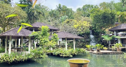 Kamayan sa Palaisdaan Hotel and Resort Quezon
