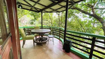 Habitación Deluxe | Terraza o patio