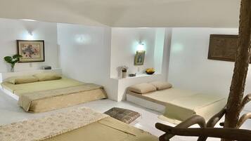 4 bedrooms, WiFi, bed sheets