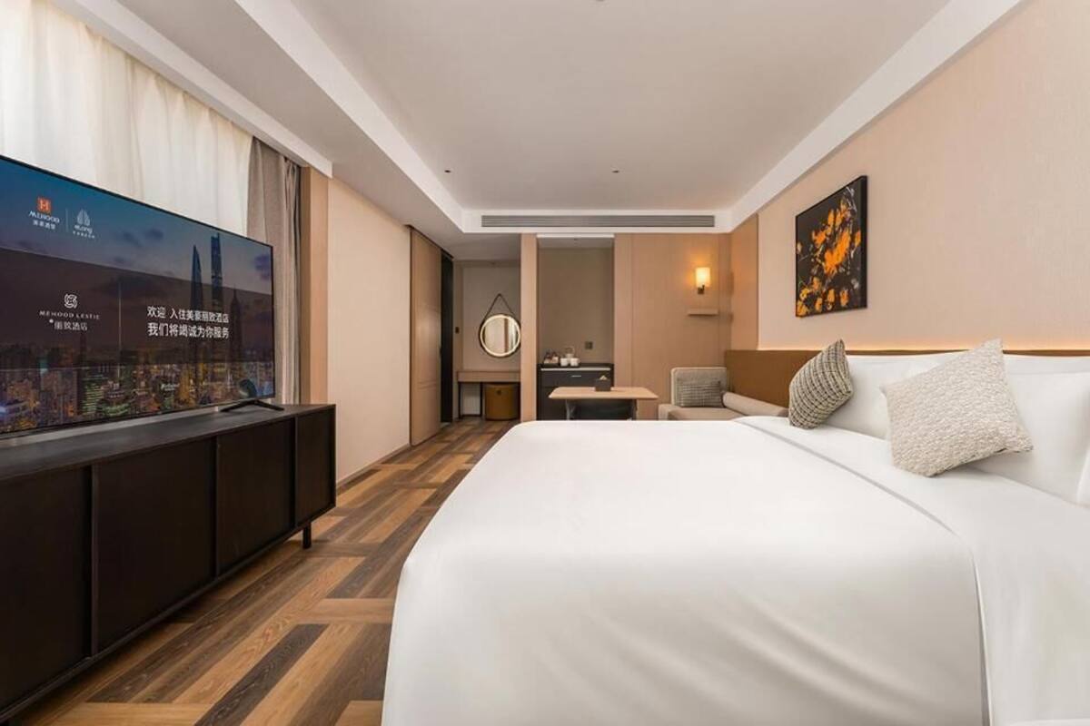 Luxury Double Room, City View