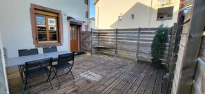 Outdoor dining - House 4-6 pers • Lake & town center 300 m away - Linen included (Gérardmer)