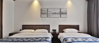 Taoshe Art Hotel (Jingdezhen People's Square)