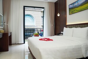 Deluxe Double Room, City View - Blubiz Hotel 9 (Phuong Tu Liem)