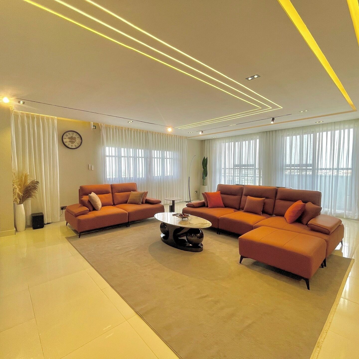 Economy Apartment, Balcony, City View | Living area