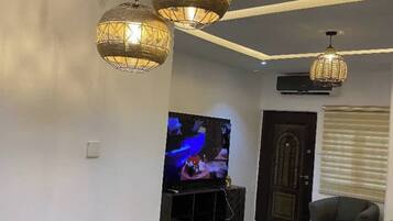 Appartement Deluxe, balcon, vue ville | Intérieur