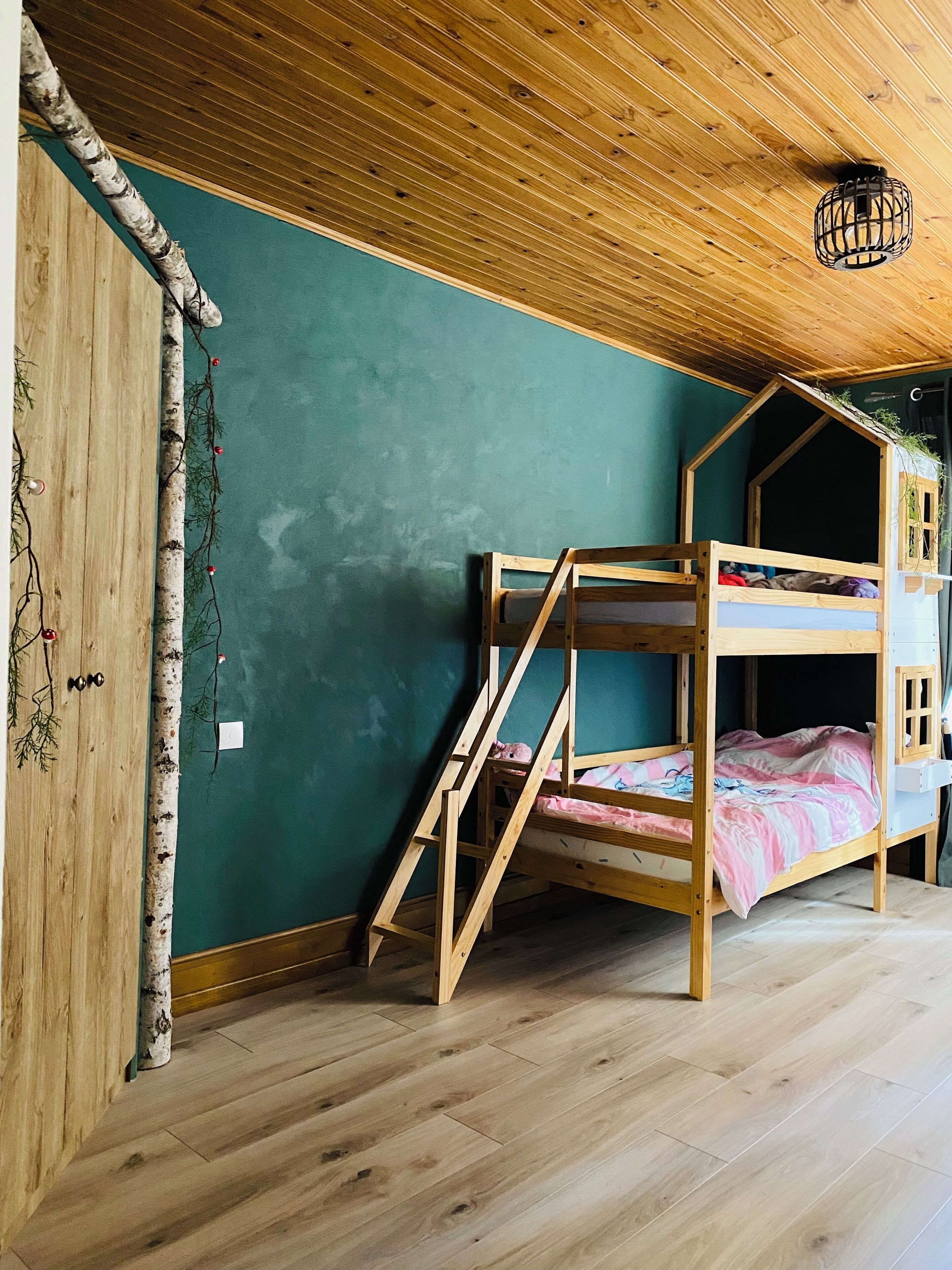 Reisekinderbett, kostenloses WLAN, Bettwäsche