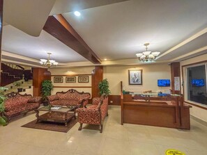 Unclassified image, 3 of 25, button - Rare Himalayas De Regency (Sikkim)