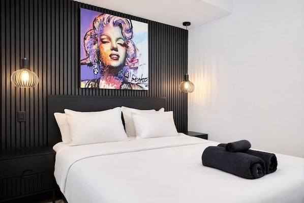 Unclassified image, 1 of 30, button - Studio #5 - The Monroe | A/C • 5 min downtown (Québec City)