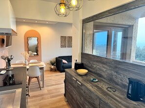 Interior - CasaLaudi - Sea view apartment (Brando)