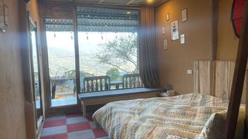 Deluxe Double Room, Balcony, Garden View