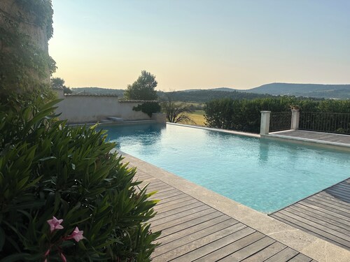 Le gîte Colombine est un pigeonnier aménagé avec des prestations haut de gamme !