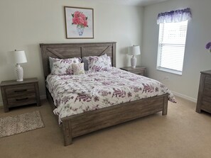 2 bedrooms, in-room safe, desk, iron/ironing board