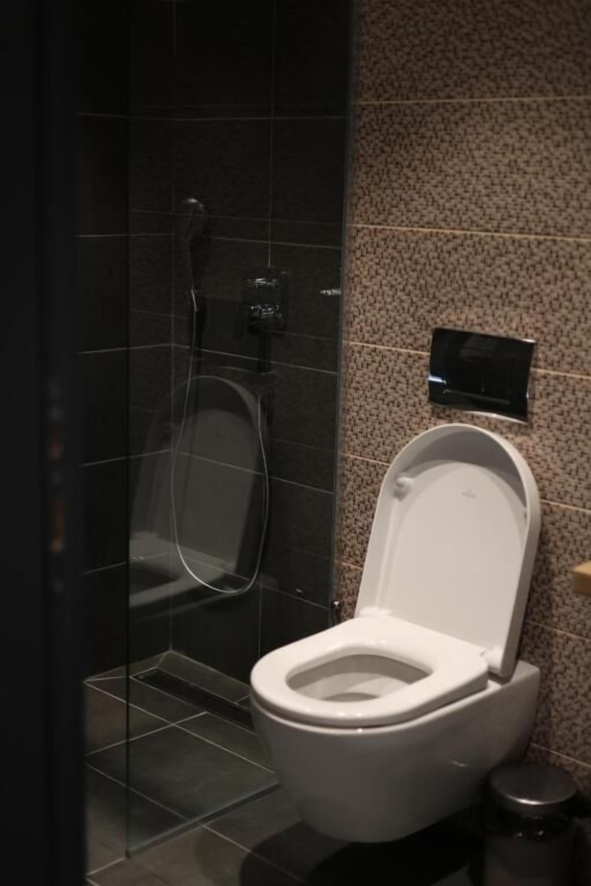 Deluxe Double Room, Mountain View | Bathroom | Shower, towels, soap, toilet paper