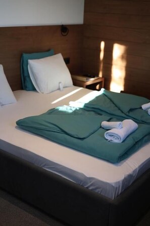 豪華雙人房, 山景 | 書桌、筆電工作空間、隔音