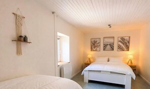 4 slaapkamers, reisbedje, wifi