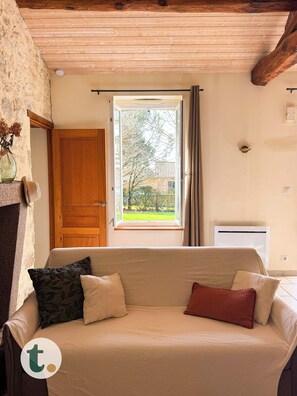 Living area - Tranquiloue - Calme & Charme - 17min du Puy du Fou (Les Herbiers)