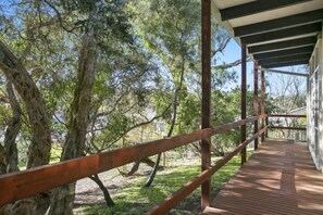 Property grounds - The Moonah Beach Shack (Rye)
