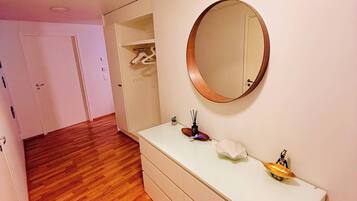 Apartment, 2 Bedrooms, Accessible, Sauna | Interior