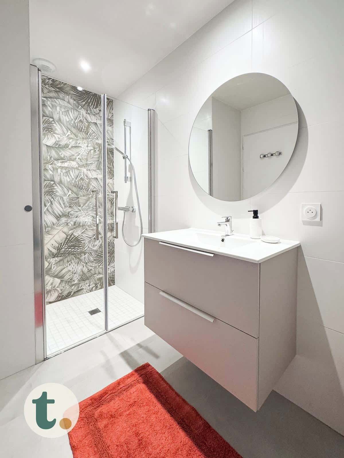 Shower, hair dryer
