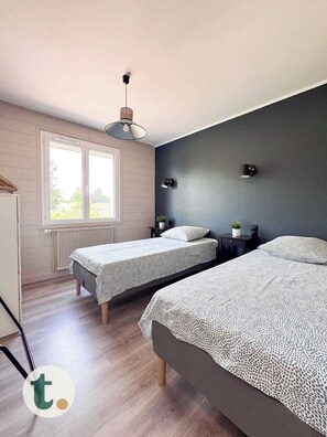 Room - Tranquiloue - Maison Cosy a 15min du Puy du Fou (Les Herbiers)