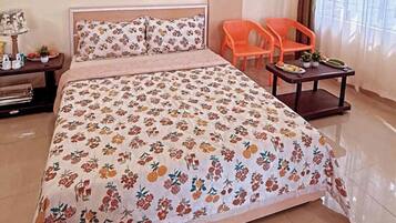 4 chambres, fer et planche à repasser, Wi-Fi, draps fournis