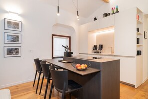 Dining - The Space Arena@100m (Verona)
