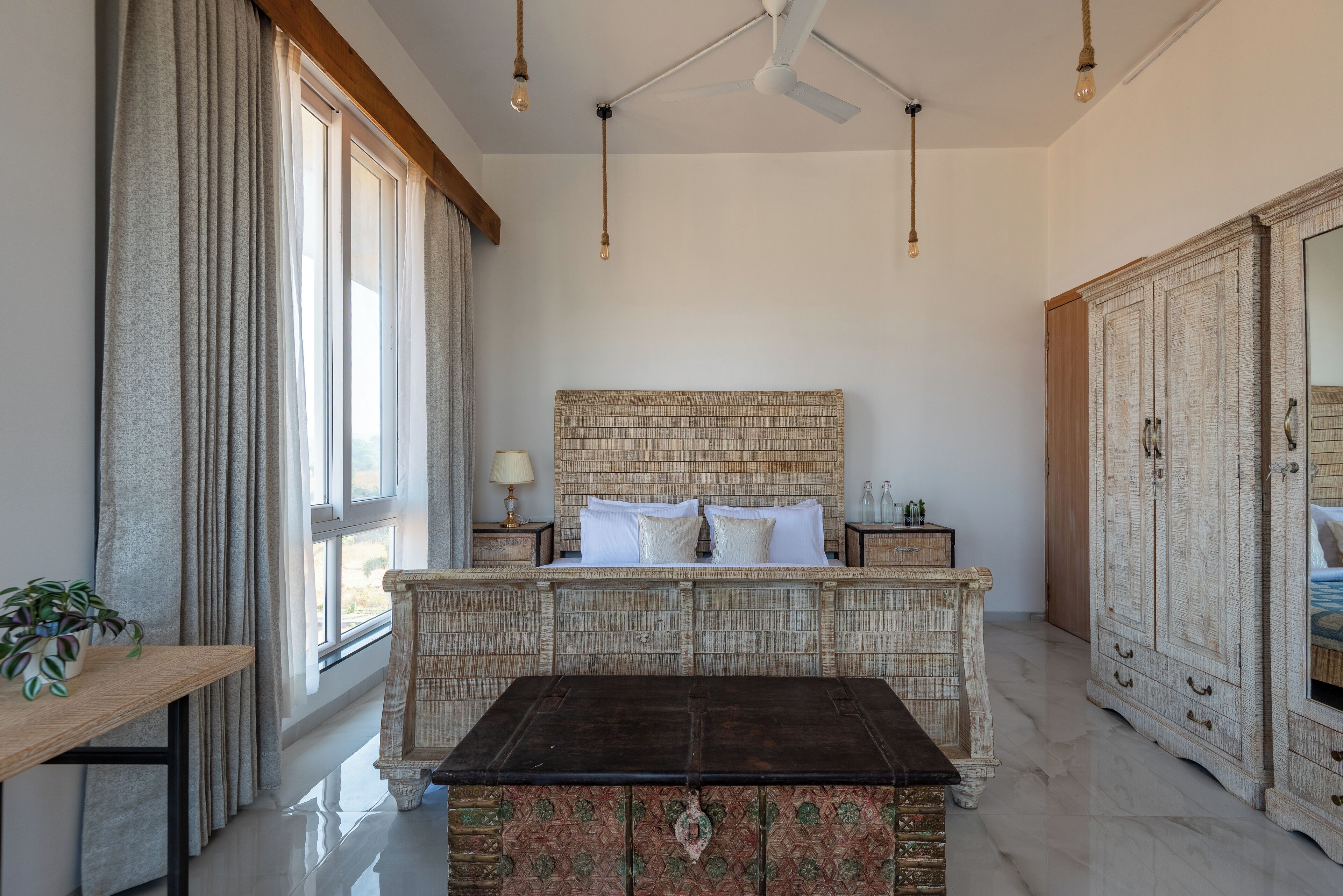 Tabla de planchar con plancha y wifi gratis 