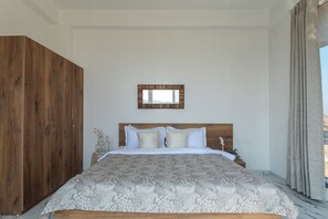 Villa, balkon | Een strijkplank/strijkijzer, gratis wifi