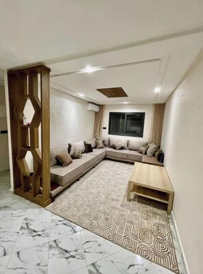 Living area - Clima 2BR| 2 min from Tangier's Grand Stadium (Tanger)