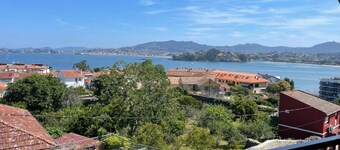 Duplex with Shared Pool, Concheira