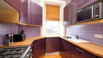 Apartment | Private kitchen | Fridge, microwave, oven, stovetop