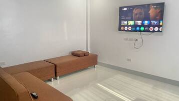 Apartment, 1 Bedroom | Room amenity