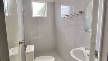 Apartment, 1 Bedroom | Bathroom