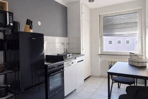 Private kitchen - Vacation apartment Würzburg/Heidingsfeld Apartment R 1 Grau (Würzburg)