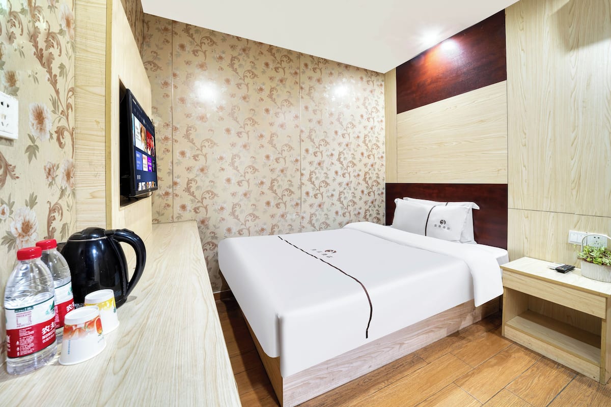 Economy-enkeltværelse - 1 dobbeltseng - aircondition