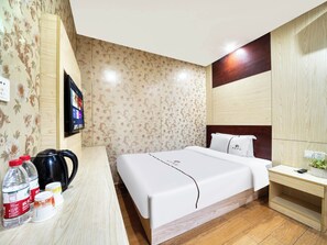 Economy-enkeltværelse - 1 dobbeltseng - aircondition