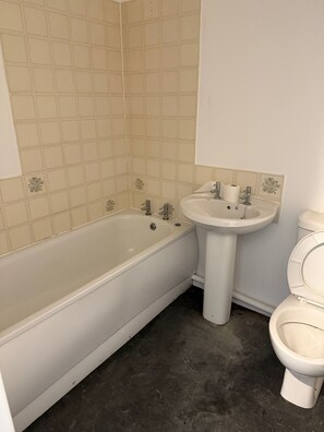 Leilighet, 2 soverom | Bad