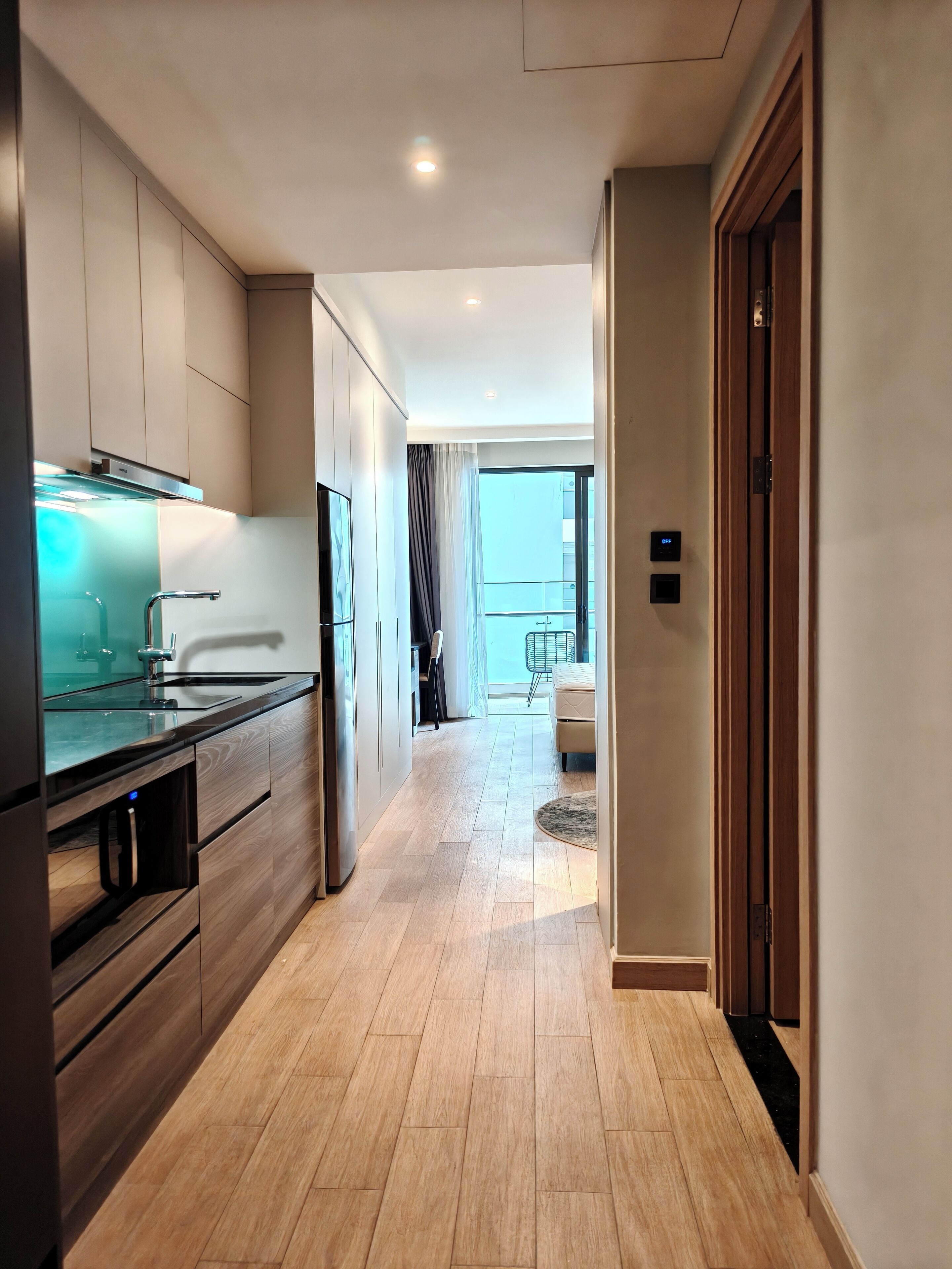 Basic Apartment, City View