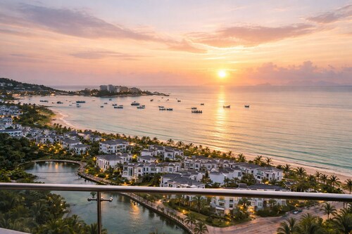 Luxury studio Sea view Ha Long by HALA