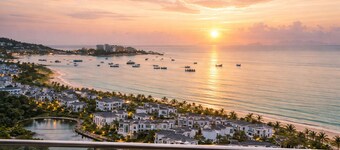 Luxury studio Sea view Ha Long by HALA