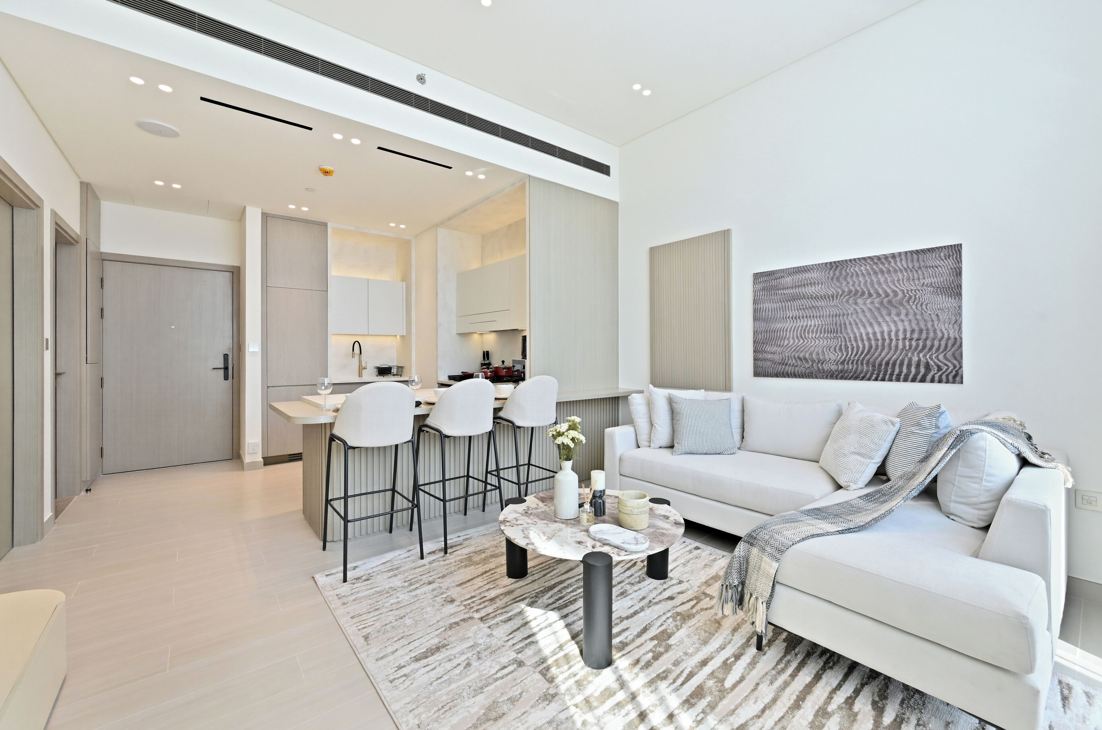 Departamento, balcón, vista a la ciudad | Área de sala de estar