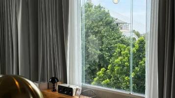 เบสิกอพาร์ทเมนท์, วิวเมือง | ภายใน