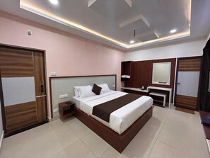 Deluxe dubbelrum - balkong - utsikt mot bergen