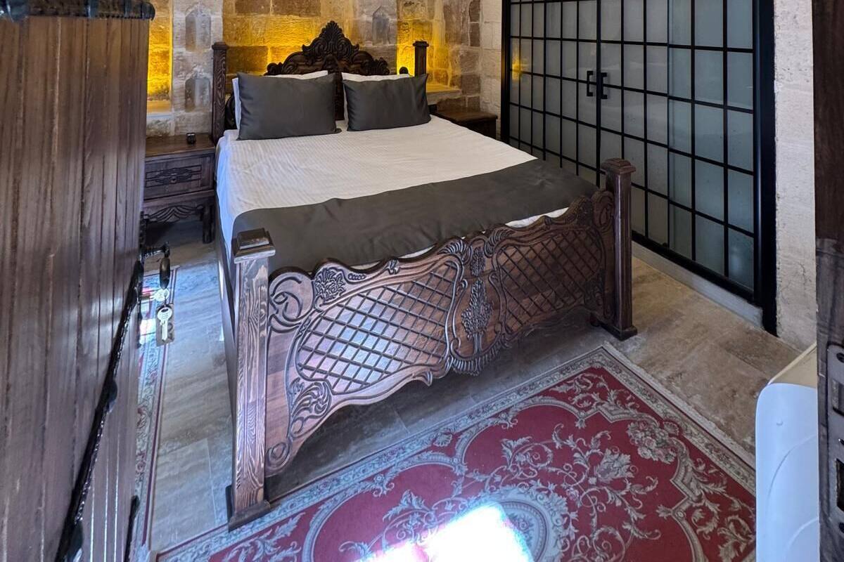 Habitación clásica | Minibar, sistema de insonorización, wifi gratis y ropa de cama