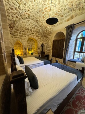 클래식 트리플룸