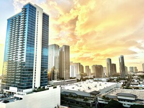 Unclassified image, 2 of 10, button - 2-bedroom1.5bath apartmentNearWaikikiBeach  /Close to Hospital&Schools (Honolulu)